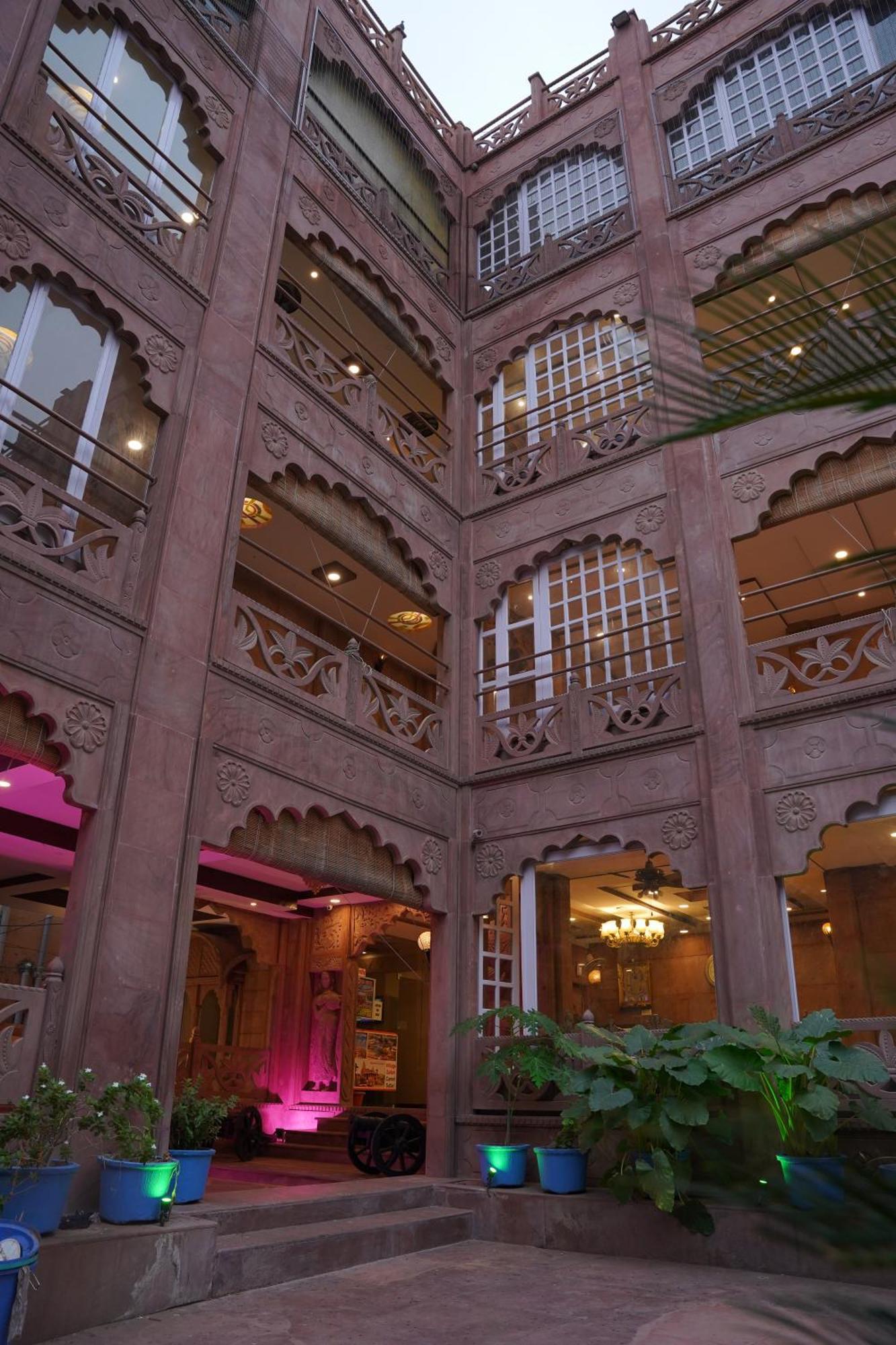 Om Heritage Haveli Jodhpur  Bagian luar foto