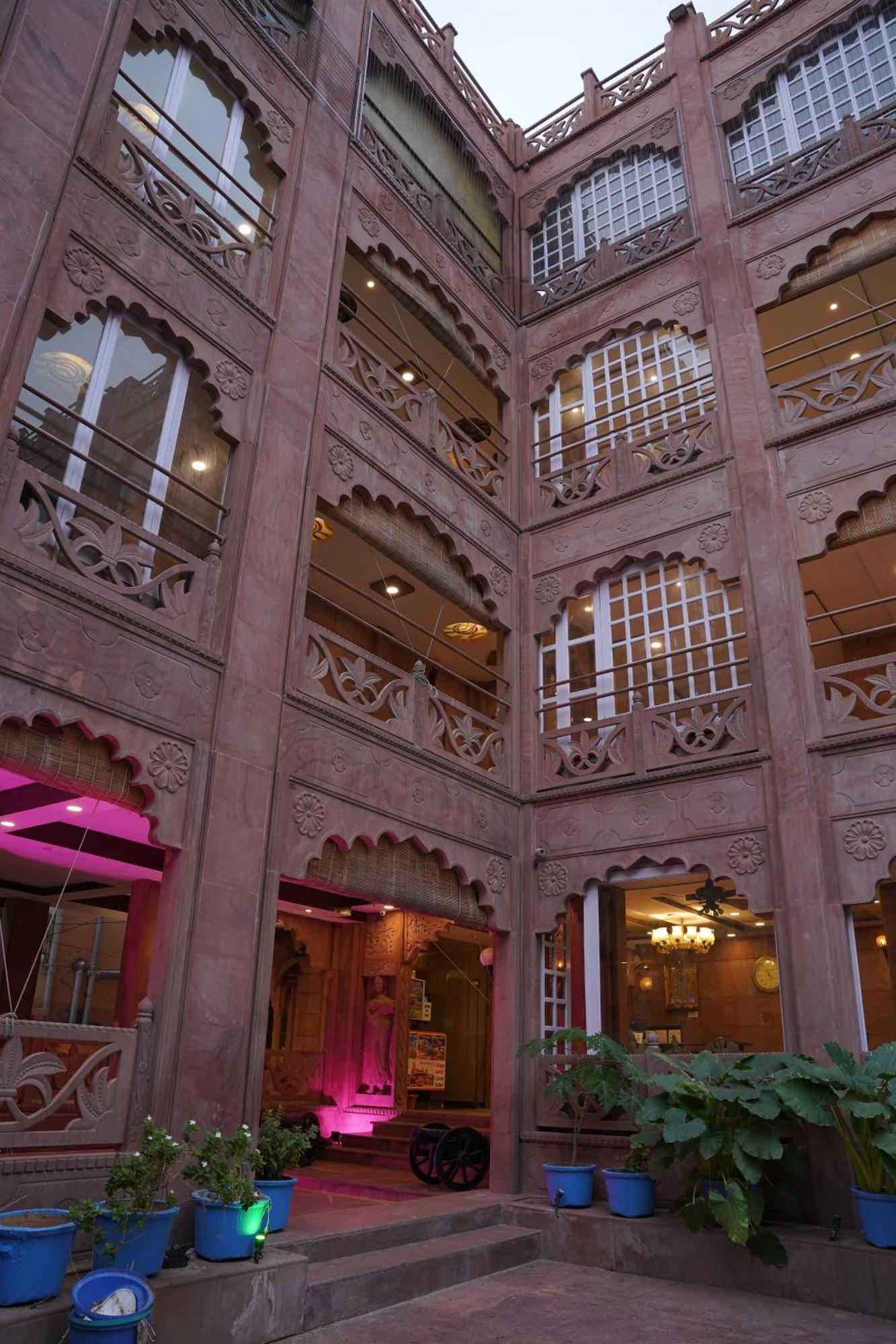 Om Heritage Haveli Jodhpur  Bagian luar foto