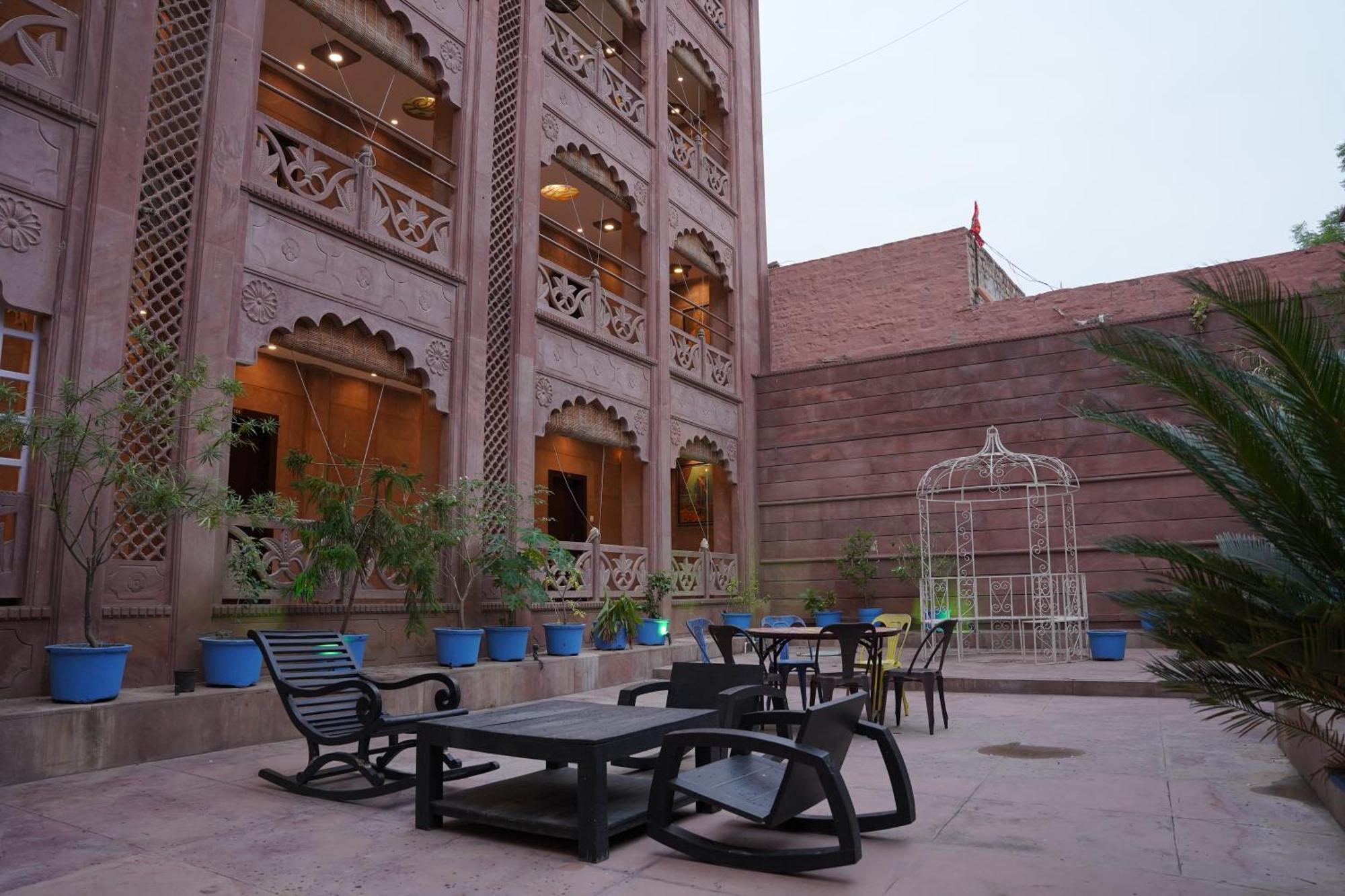 Om Heritage Haveli Jodhpur  Bagian luar foto